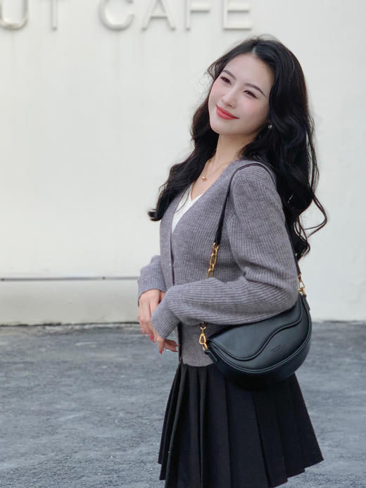 【百图lulu定制】【格雷针织衫】假两件 V领拼接 双排扣 套头针织衫 商品图2