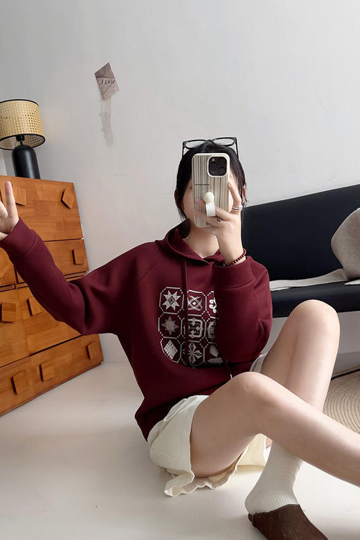 带帽前刺绣珠地空气层卫衣 9521020054 商品图9