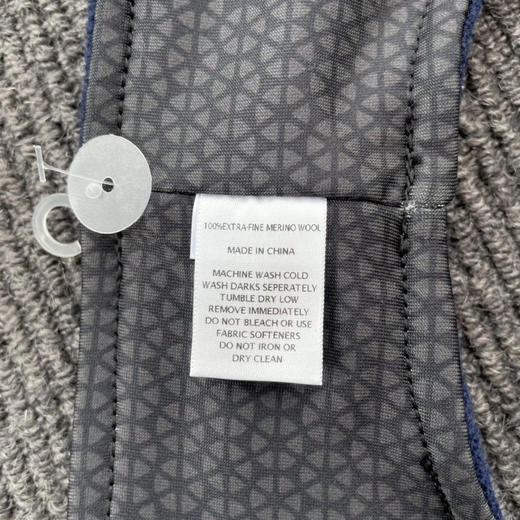 正品Titleist冬季高尔夫护耳，有效保护耳朵防冻伤。只有黑色，蓝色。
原价27美金。 商品图5