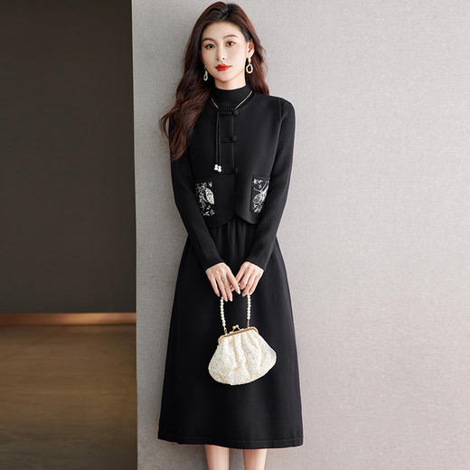 秋冬季国风马甲羊毛针织修身连衣裙两件套2024法式中长款套装裙CC&22-1305 商品图2