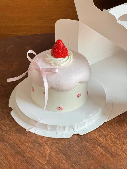 可爱草莓尖尖蛋糕 商品图0