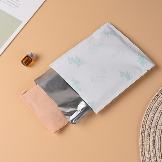 5盒装千年艾（艾之都）蕲艾灸贴每盒5片艾灸贴+5支精油合计25贴+25支精油  四翼弹力布款 商品图5