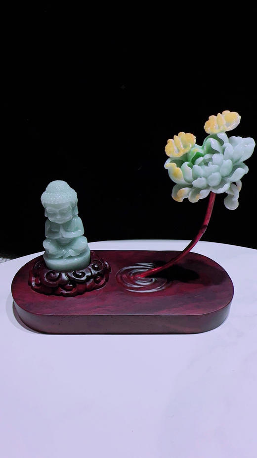 620806翡翠摆件【佛祖心中 宝宝佛】 商品图4