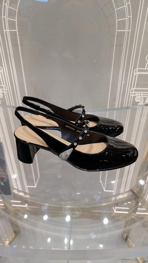 【云粉节】【9折】BF楼诺贝达25年春时尚单鞋RM257606吊牌价1880 商品图1