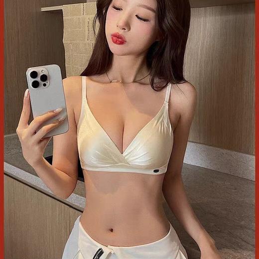 缎面法式三角杯内衣女小胸聚拢大胸显小侧收调整型舒适显瘦文胸罩2025新款小红书爆款 商品图3