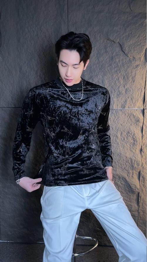 T1874秋季新款时尚个性绒面烫钻圆领长袖T恤休闲百搭潮流运动上衣 商品图0