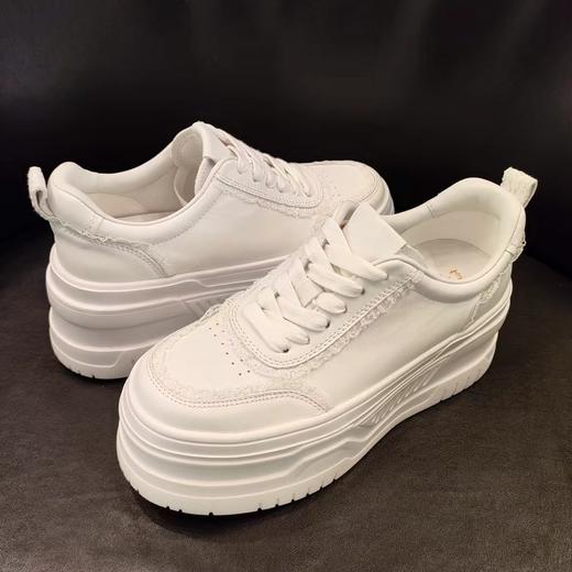 LFGJ凌介女鞋  17909  时尚百搭厚底小白鞋 商品图2