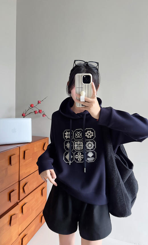 带帽前刺绣珠地空气层卫衣 9521020054 商品图6