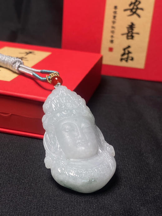 翡翠观音法相挂件 商品图3