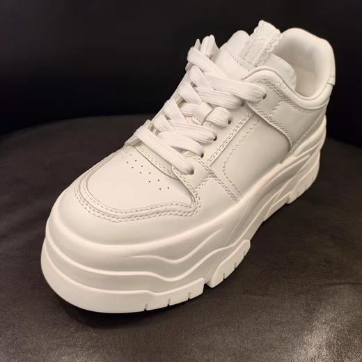 LFGJ凌介女鞋  17907  时尚百搭厚底小白鞋 商品图3