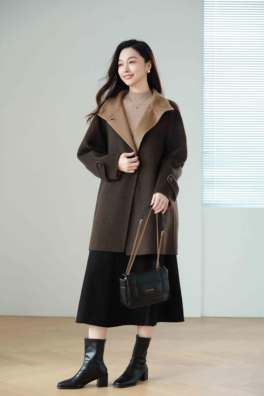 火桐hooton 爱在日落黄昏 骆驼绒烟囱领拼色大衣9856 商品图4