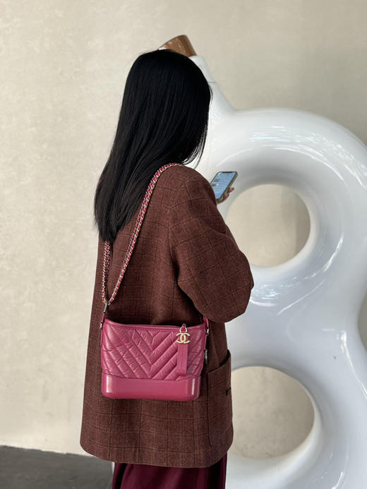 Chanel 流浪 小号 牛皮 玫粉色 V纹 斜挎包 商品图3