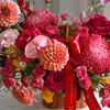《万事兴隆》蝴蝶兰牡丹菊弗洛伊德奶油桃子新年手提花篮 商品缩略图2