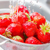 【分仓直发包邮】大凉山露天草莓2斤 （中果，单果13-15g，一斤32-40个） 商品缩略图1