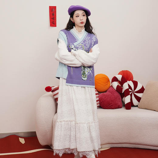 两三事梵高文艺紫藤印象2025春新款花卉图案拼色不对称下摆针织衫 商品图4