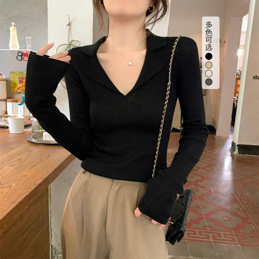 西遇驳领针织衫女2025年春季新款V领外穿弹性薄款毛衣短款上衣SS150061 商品图0