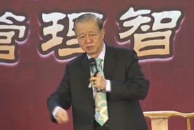 管理：管理者是打造舞台的人，不是占领舞台的人