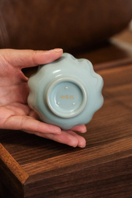 汝瓷 玛瑙天青釉 开片茶具莲花杯新品 釉色素雅高洁 净淡雅 莲花设计线条美 幽若芳菲 丰韵有致 商品图3