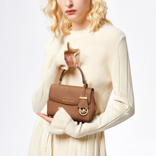 889154534971 迈克高仕MICHAEL KORS 【品牌质保】MK Ava 迷你字母Logo翻盖纯色通勤牛皮斜挎手提包 商品图1