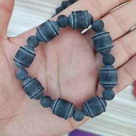 砭石手链款式随机