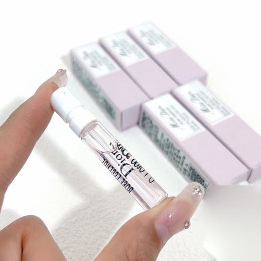 【1.21积分当钱花】迪奥玫影花境香水2ml带喷头温柔玫瑰木质香*2（国内三年效期至25.1，国外五年到27年） 商品图3