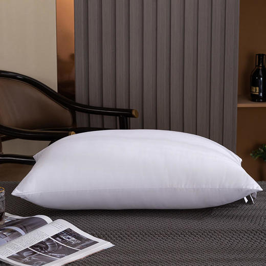 多喜爱-枕芯<洛兰压花枕DZ> 商品图4