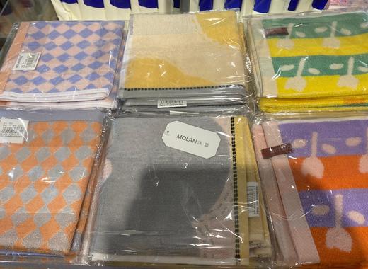 【6.6元会员福利】沫蓝方巾（菱形格子熊/郁金香/卡通） 商品图2