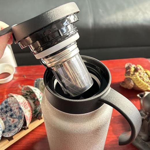 热卖！能装“万物”，保温保鲜！英国摩飞旗下品牌morphycoltd 钛合金保温杯 茶水分离 450ml/弱碱水轻钛保温壶 保冷保热 1500ml 商品图10
