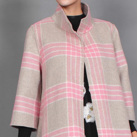 163C087--粉色纯羊毛双面呢中袖大衣--《乌鲁克雪花石膏大瓶》-《两河文明》 商品图3