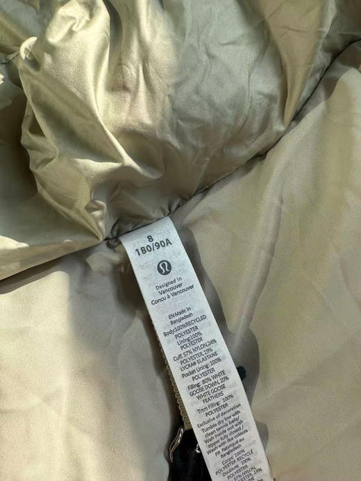 外贸原单lulu露露5格 厚款Puff泡芙白鹅绒轻盈羽绒服外套
三个色，尺码4 6 8 商品图8