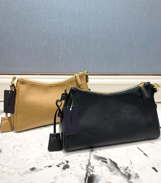 P家 Aimée系列中号牛皮单肩包011804 商品图2