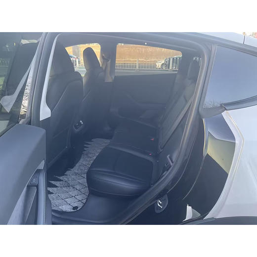 特斯拉 Model Y 长续航全轮驱动版【长租-北京】 商品图9