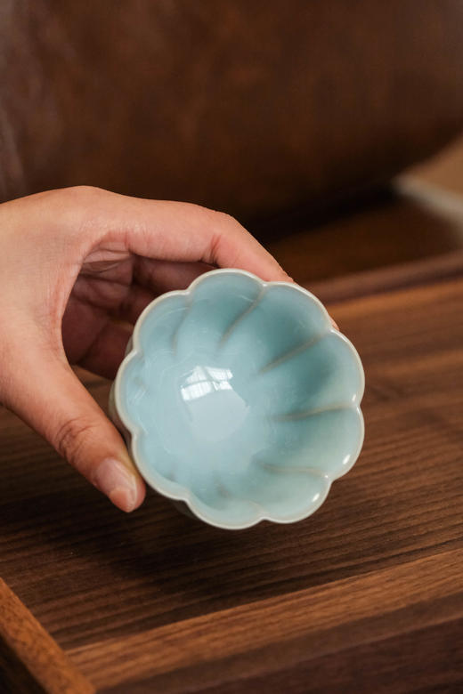 汝瓷 玛瑙天青釉 开片茶具菊花杯新品 釉色素雅高洁 净淡雅 菊花设计线条美 幽若芳菲 丰韵有致 商品图1
