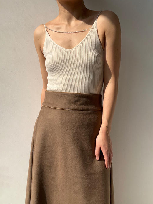 CINNAMON｜T54910051 深V套头毛衫+吊带 套装  [ 玉色 ] 不拆卖 商品图2