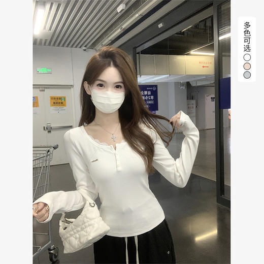 西遇假两件长袖T恤女新款蕾丝花边内搭修身U领半开上衣SS150056 商品图0