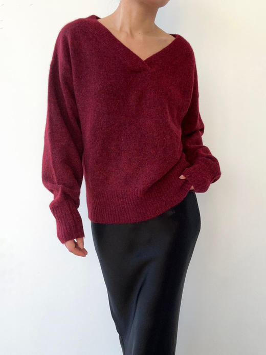 CINNAMON｜44910021 V领串珠套头毛衫  [ 赤霞珠红 ] 商品图1