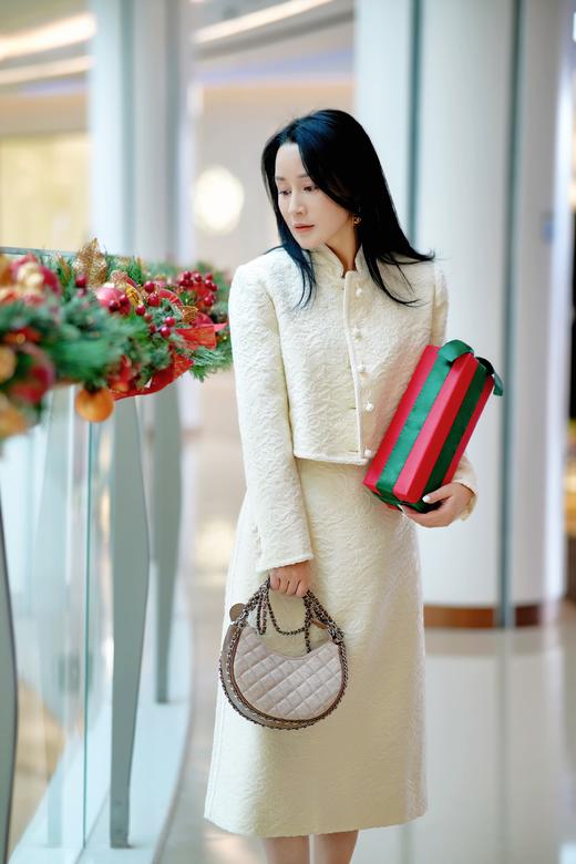 裘堤婼JETEZO设计师款新中式提花白色半裙BD10102C1 商品图1