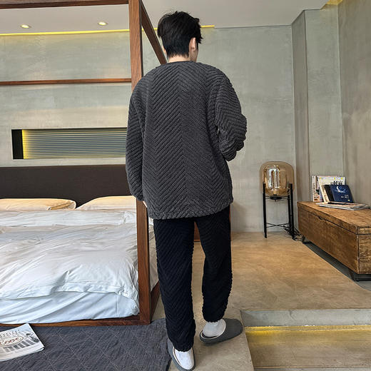 【冬季迎新】洁丽雅正品珊瑚绒睡衣情侣舒适加绒保暖长袖长裤套装 商品图4