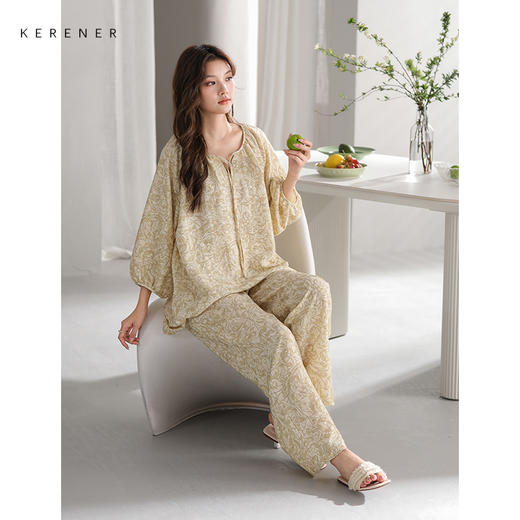 可人儿原创设计新款泡泡绵女士睡衣春秋长袖时尚可外出家居服套装 商品图2