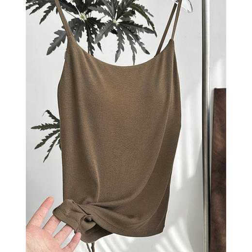 【免穿文胸】官网799！爱mu同款秋冬云感莫代尔羊毛混纺带胸垫吊带背心女 固定杯垫内搭保暖打底 商品图6