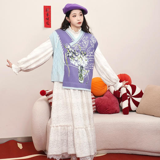 两三事梵高文艺紫藤印象2025春新款花卉图案拼色不对称下摆针织衫 商品图2