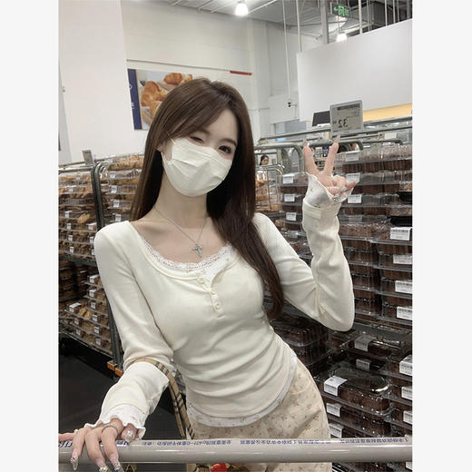 西遇假两件长袖T恤女新款粉色蕾丝花边碎花内搭正肩上衣SS150055 商品图1