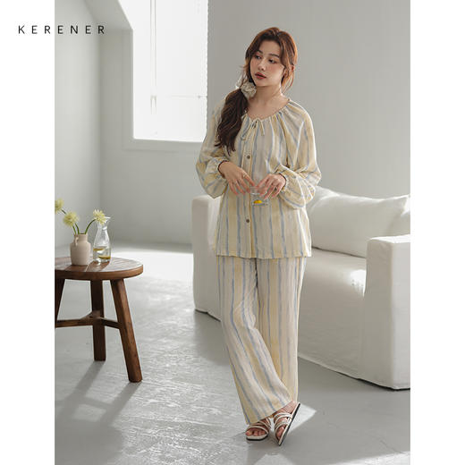 可人儿原创设计新款泡泡绵女士睡衣春秋长袖时尚可外出家居服套装 商品图2