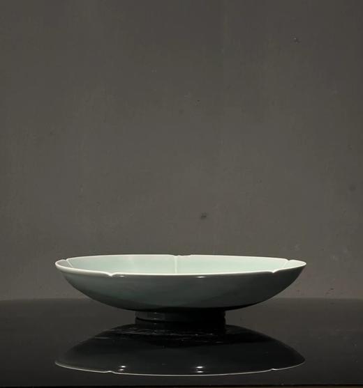 龙泉粉青釉“河濱遺範”款葵口大盘，顺丰包邮 商品图2