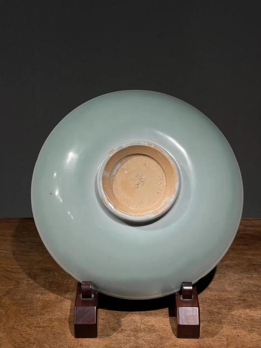 龙泉粉青釉“河濱遺範”款葵口大盘，顺丰包邮 商品图1