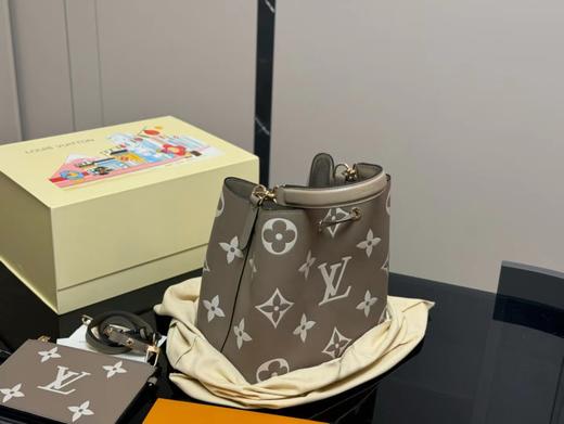 D012131斜挎单肩更舒服质感软手提百搭水桶包 商品图9