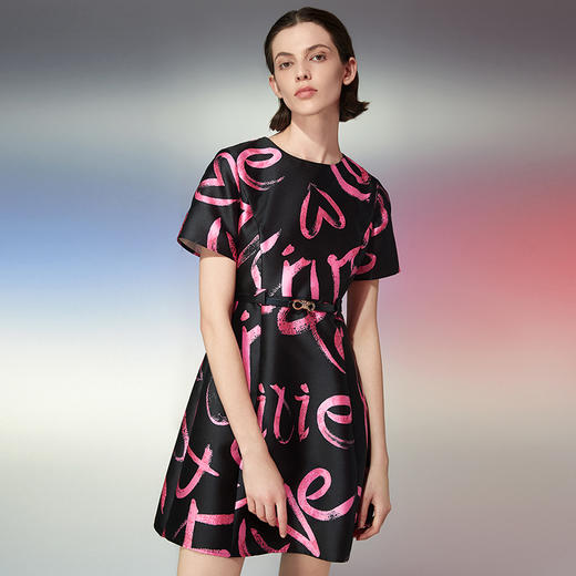 EITIE爱特爱夏季新款时尚气质显瘦印花连衣裙7707432 商品图3