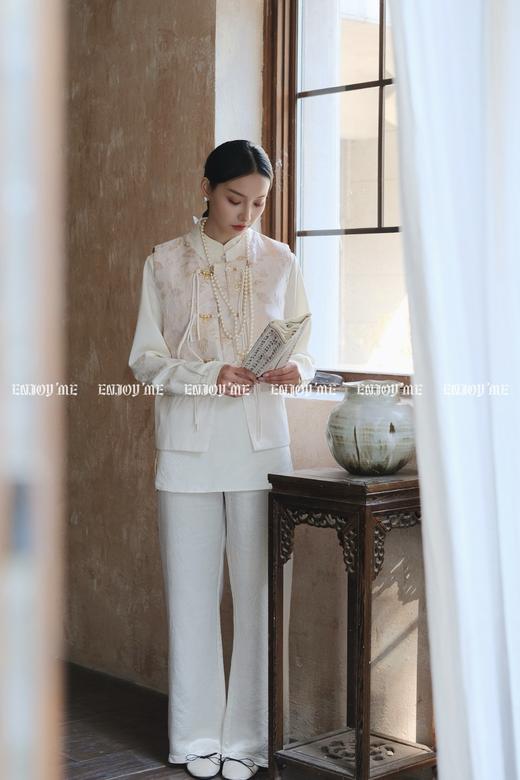 【门店同款】ENJOY春季云敛-春光推盏刺绣流苏盘扣马夹 160946760 商品图0