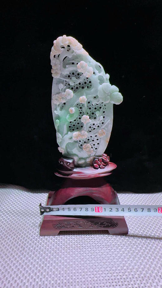 620812翡翠摆件【福在眼前 梅开五福】 商品图1