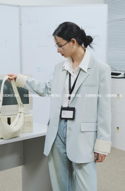 【门店同款】ENJOY常卖慵懒风软皮拼接牛角包 160995908 商品图1